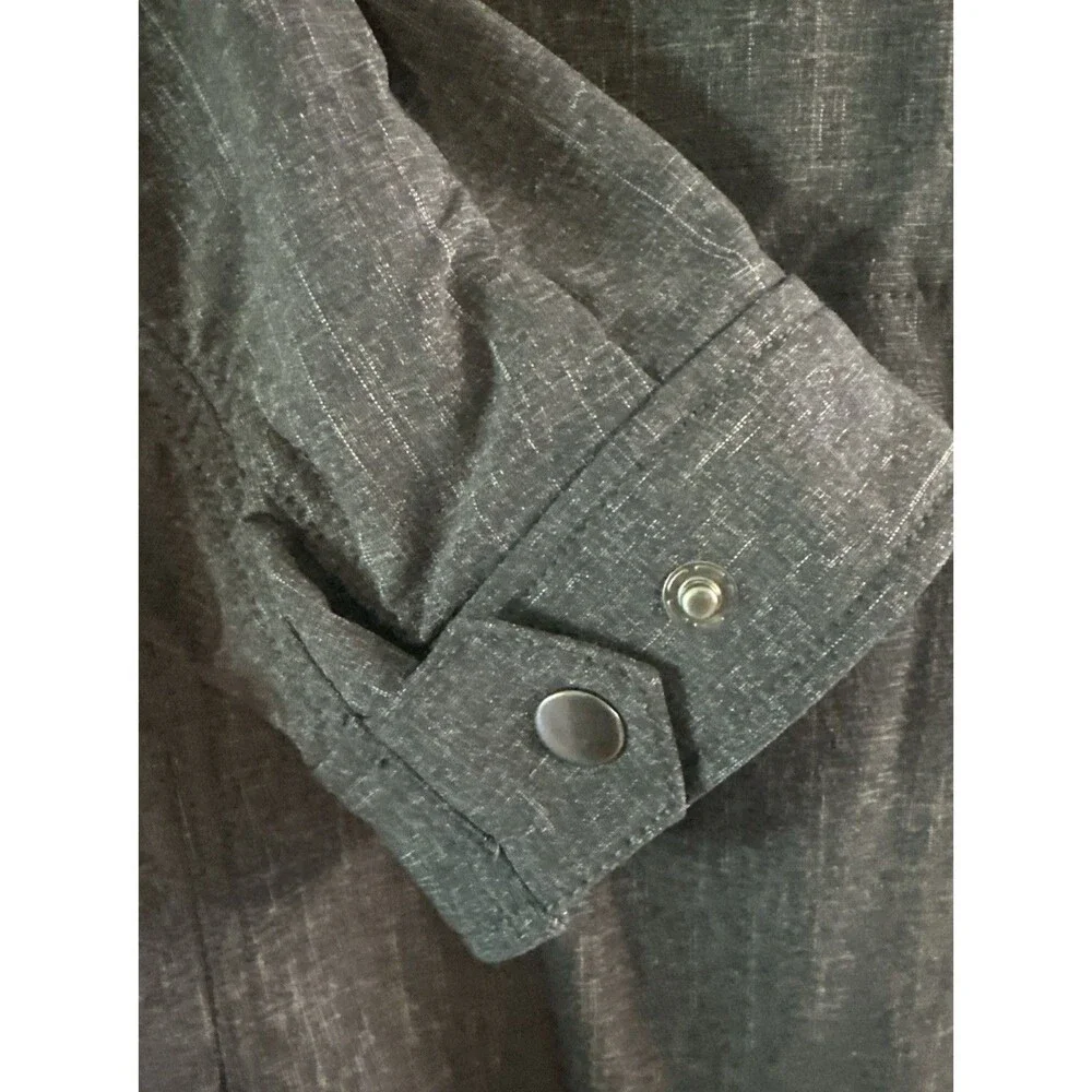 Duluth Trading Company Women’s Mist Master Jacket Gray Item 14750 Size XL